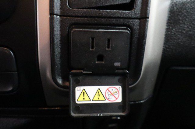 Used 2015 RAM 3500 SLT AWD/4WD image 40