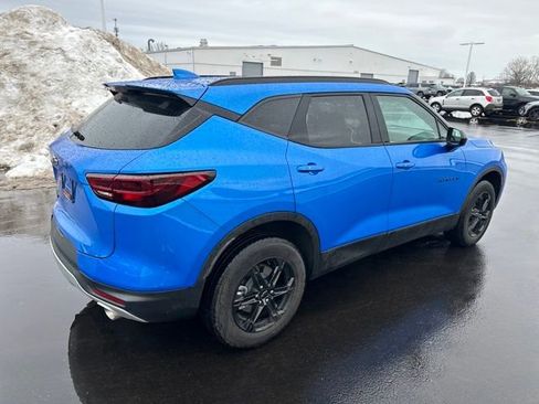 Used 2025 Chevrolet Blazer LT w/ Midnight/Sport Edition image 7