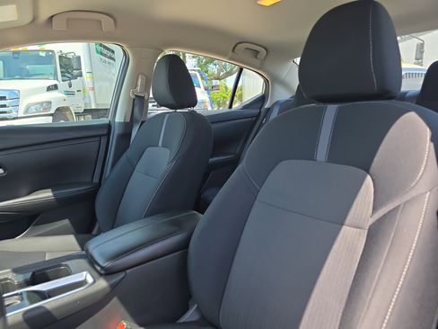 Used 2024 Nissan Sentra SV image 26