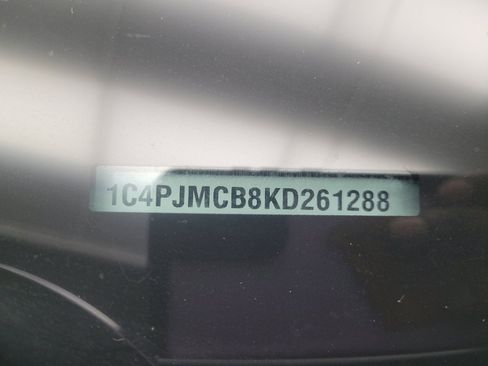 Used 2019 Jeep Cherokee Latitude w/ Popular Appearance Group AWD/4WD image 33