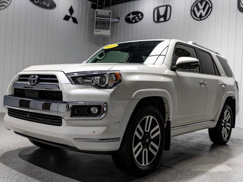 Used 2022 Toyota 4Runner Limited image 2