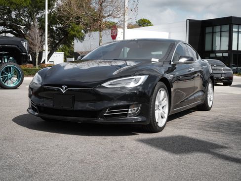 Used 2021 Tesla Model S Performance image 6