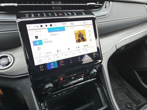 Used 2023 Jeep Grand Cherokee L Limited w/ Trailer Tow Group (B) image 22