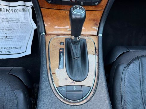 Used 2009 Mercedes-Benz E 550 Sedan image 67
