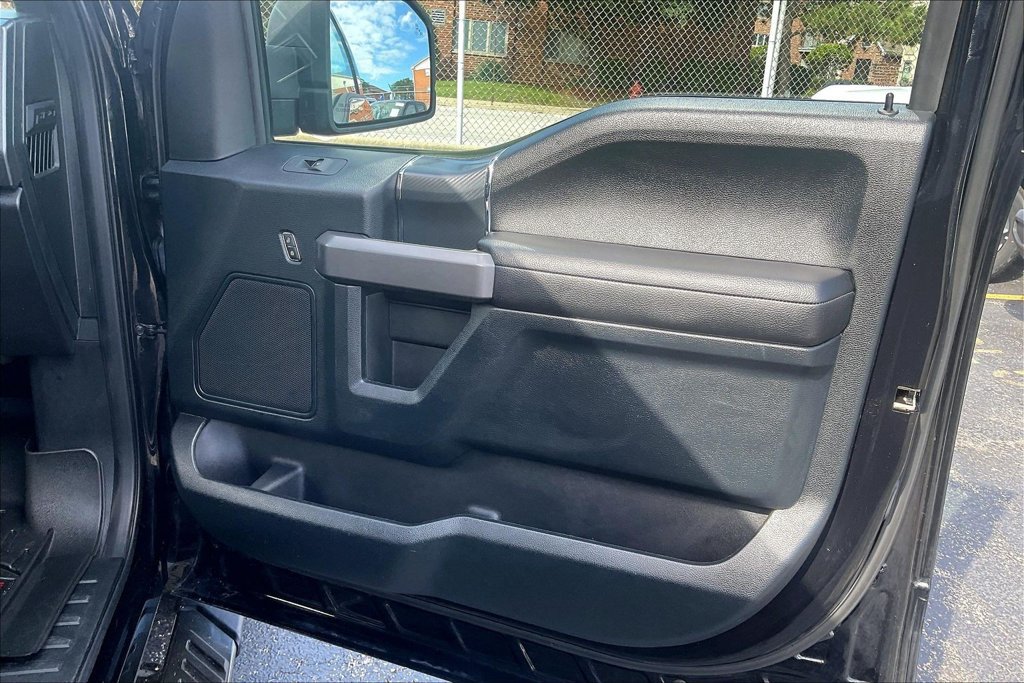 Used 2019 Ford F150 XLT w/ Equipment Group 302A Luxury AWD/4WD image 23