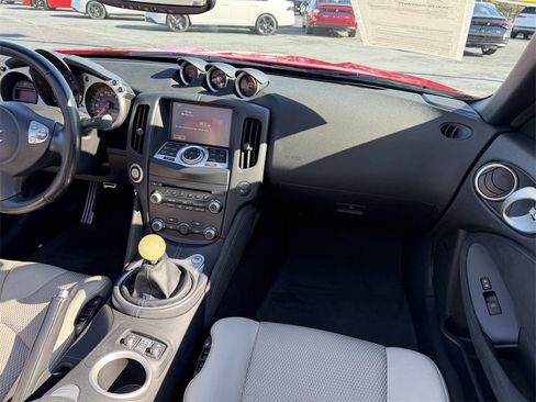 Used 2017 Nissan 370Z Touring Sport image 14