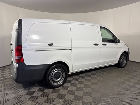 Used 2016 Mercedes-Benz Metris image 6