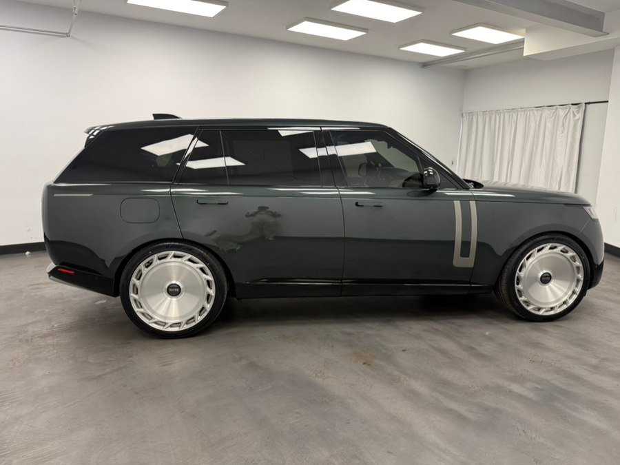 Used 2023 Land Rover Range Rover Long Wheelbase SE AWD/4WD image 15