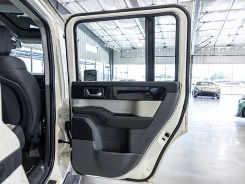 Used 2025 INEOS Grenadier AWD/4WD image 30