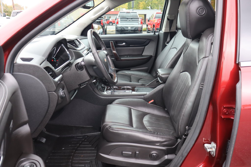 Used 2017 Chevrolet Traverse Premier AWD/4WD image 4