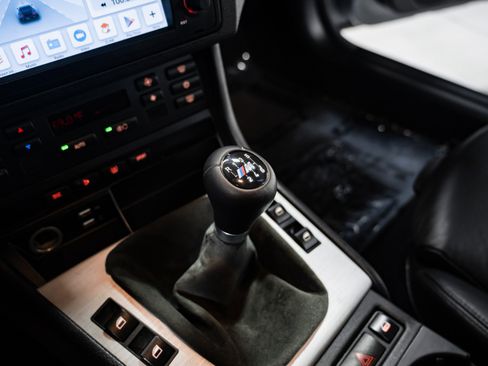 Used 2005 BMW M3 Coupe image 25