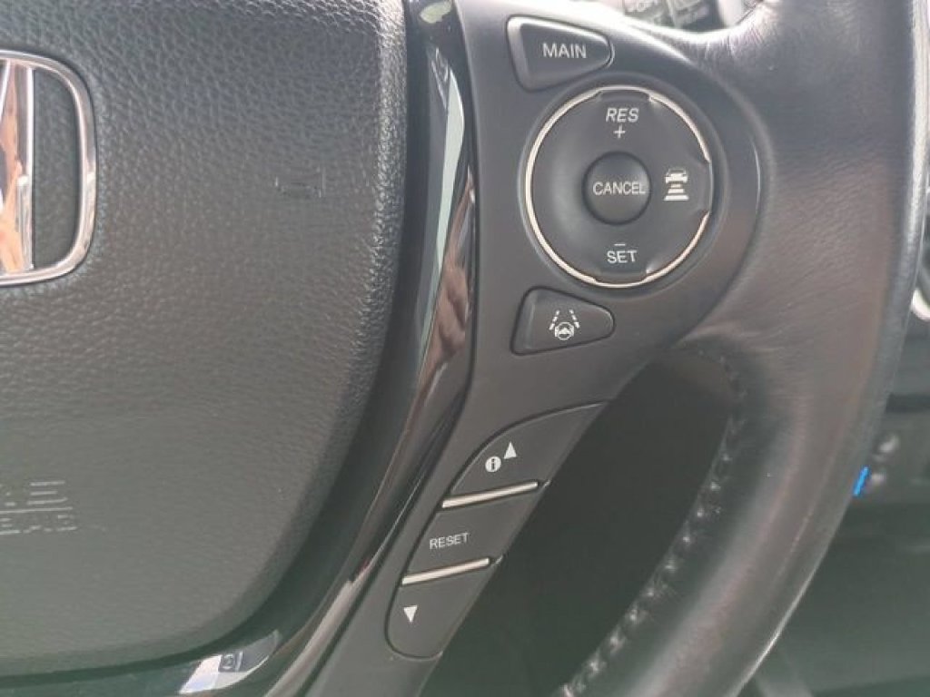 Used 2017 Honda Pilot Elite image 33