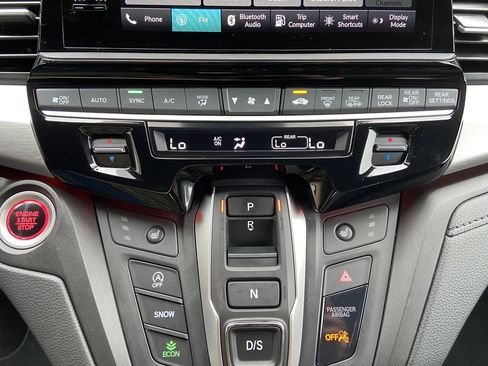 Used 2025 Honda Odyssey Sport-L image 22