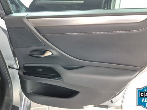 Used 2022 Lexus ES 300h F Sport FWD image 55