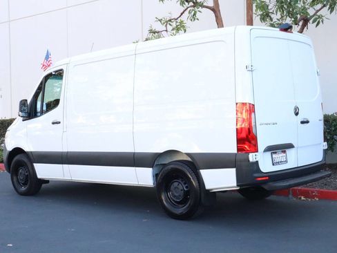 Used 2023 Mercedes-Benz Sprinter 1500 image 16