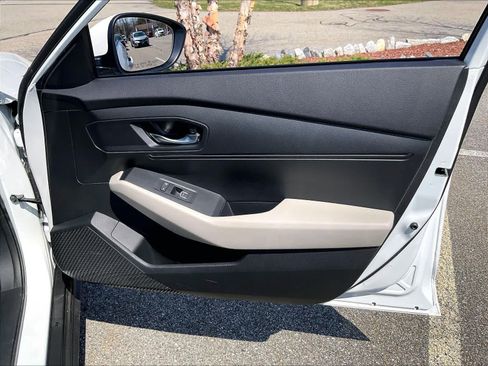 Used 2023 Honda Accord LX image 12