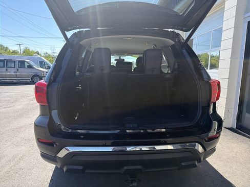 Used 2019 Nissan Pathfinder SL AWD/4WD image 10