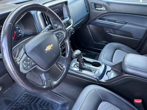 Used 2021 Chevrolet Colorado Z71 w/ Safety Package AWD/4WD image 11
