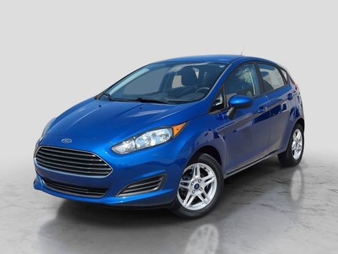 Used 2018 Ford Fiesta SE FWD image 1