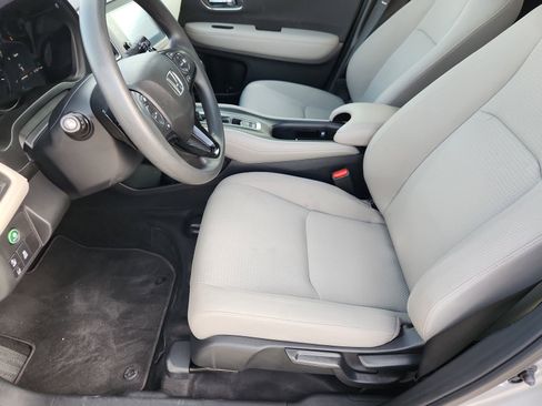 Used 2022 Honda HR-V EX image 9