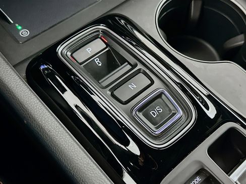 Used 2024 Honda Pilot TrailSport image 24