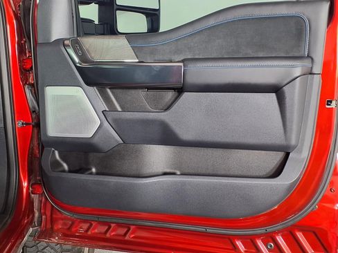 Used 2025 Ford F250 Platinum AWD/4WD image 8
