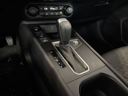 Used 2026 Nissan Kicks SV w/ Cold Weather Package FWD image 39
