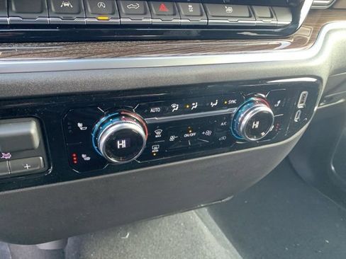 New 2026 GMC Sierra 1500 Elevation image 24