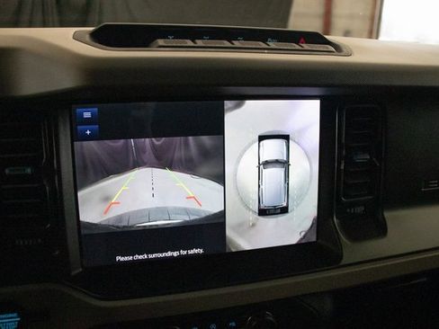 Used 2022 Ford Bronco Wildtrak image 36