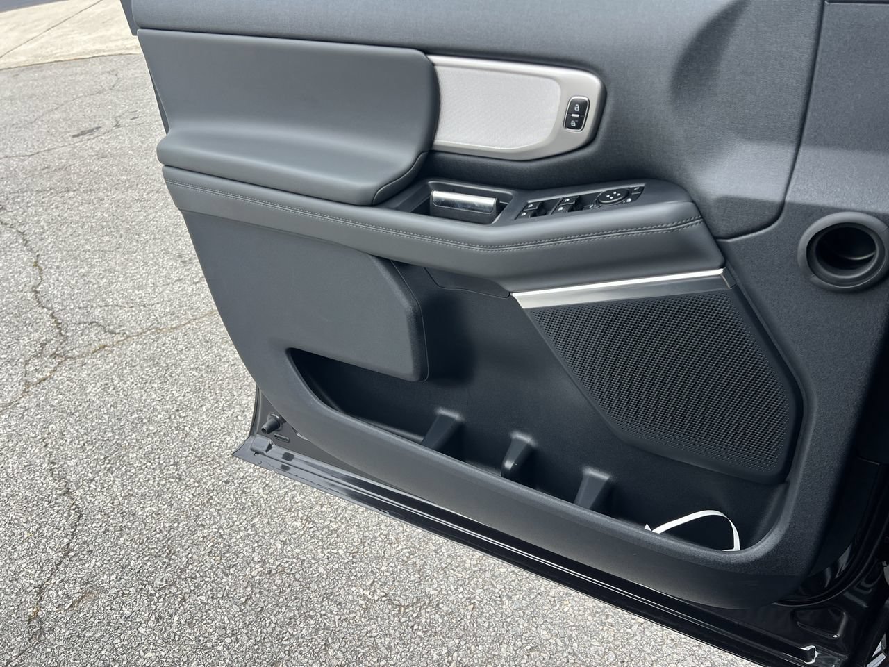 New 2027 Ford Expedition Max Active RWD image 13