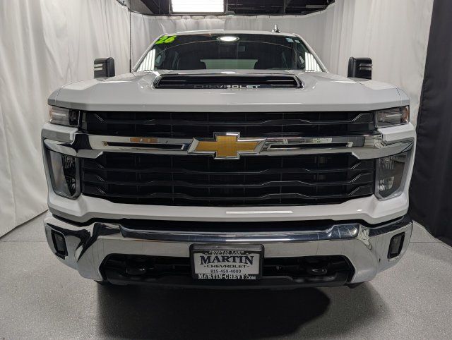 Used 2026 Chevrolet Silverado 2500 LT AWD/4WD image 9