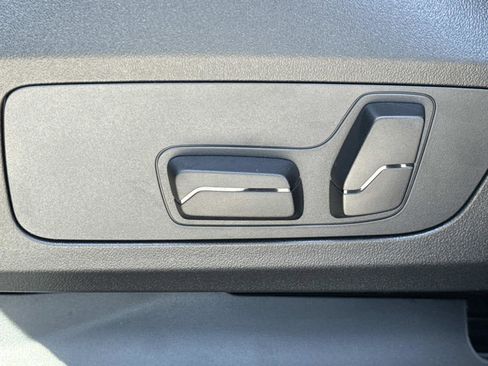 New 2026 BMW X2 xDrive28i w/ Technology Package image 28