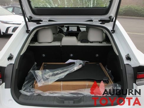 New 2026 Toyota Prius XLE image 4