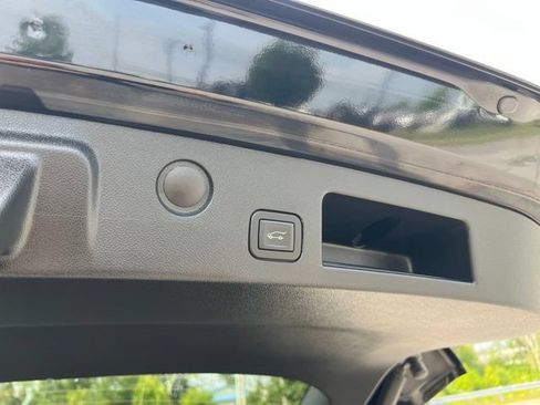 Used 2025 Chevrolet Equinox RS w/ Safety and Technology Package AWD/4WD image 22