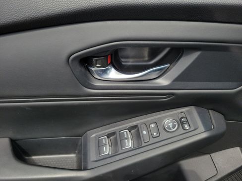 Used 2023 Honda Accord EX image 7