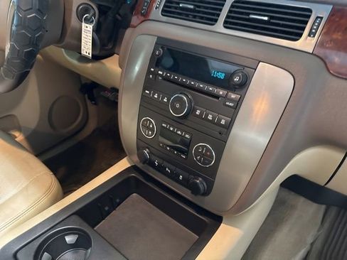 Used 2012 GMC Sierra 1500 SLT w/ SLT Convenience Package AWD/4WD image 22