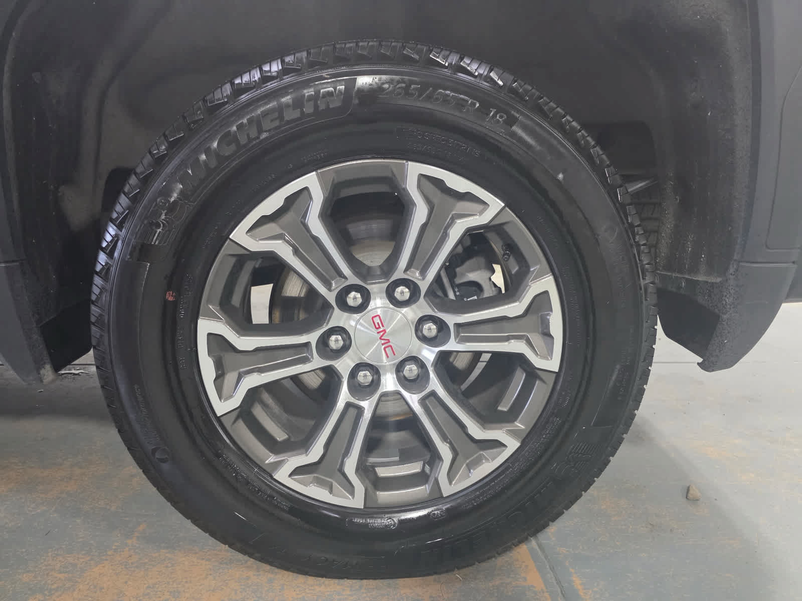 Used 2025 GMC Sierra 1500 SLT AWD/4WD image 11