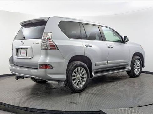 Used 2018 Lexus GX 460 Premium w/ Premium Package AWD/4WD image 8