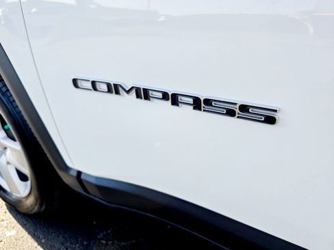 Used 2022 Jeep Compass Latitude w/ Convenience Group image 27