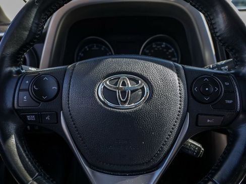 Used 2018 Toyota RAV4 XLE image 27