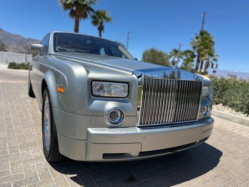 Used 2006 Rolls-Royce Phantom Sedan RWD image 10