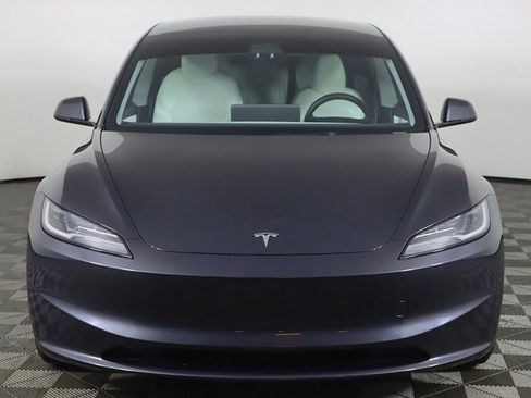 Used 2025 Tesla Model 3 Long Range image 13