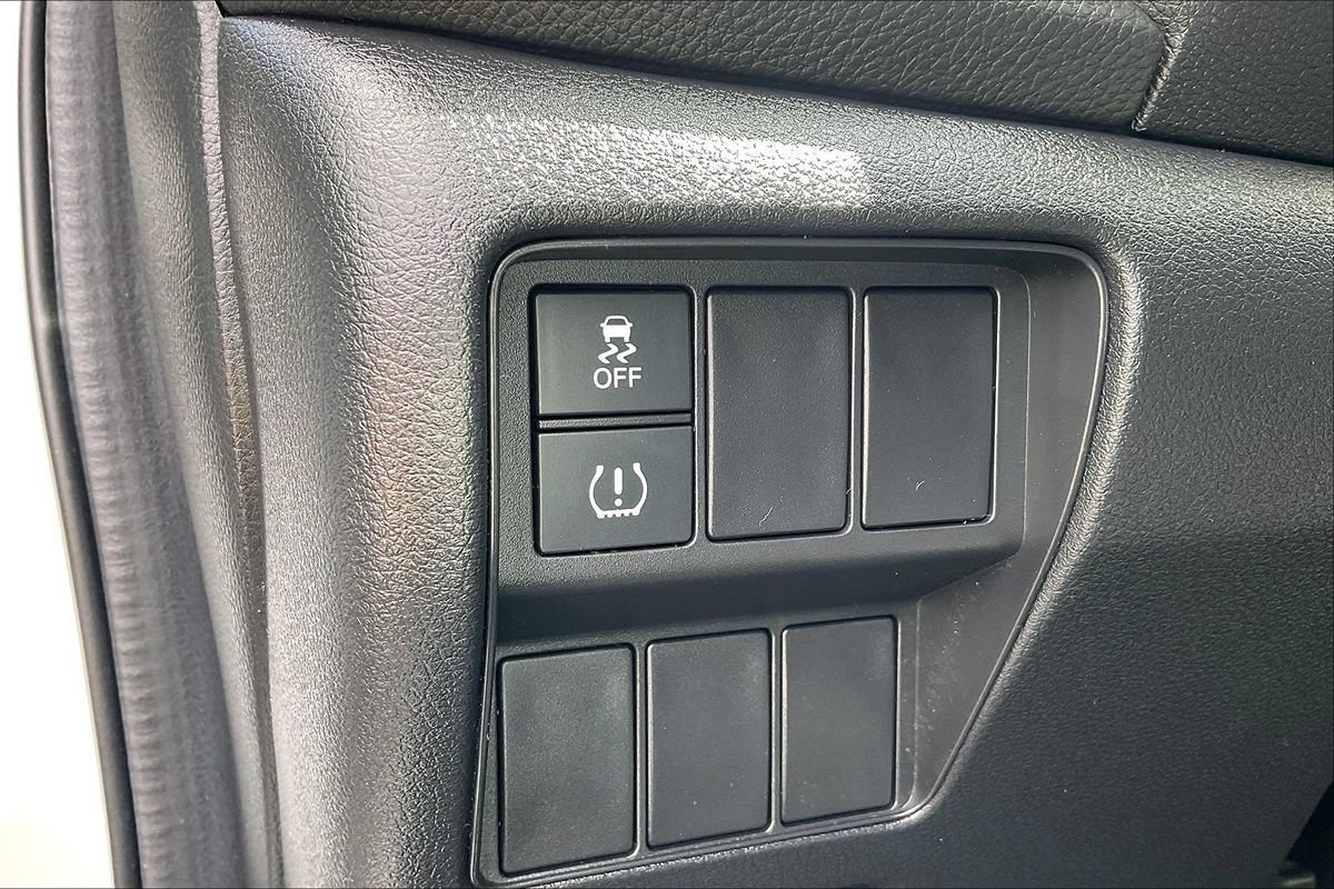 Used 2018 Honda CR-V LX image 34