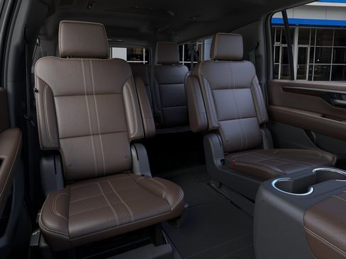 New 2026 Chevrolet Suburban High Country AWD/4WD image 17
