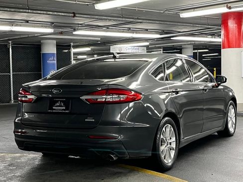 Used 2020 Ford Fusion SE FWD image 7