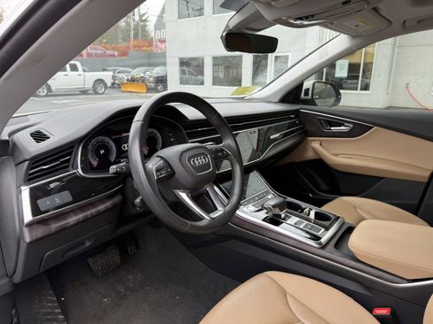 Used 2019 Audi Q8 Premium Plus w/ Premium Plus AWD/4WD image 8