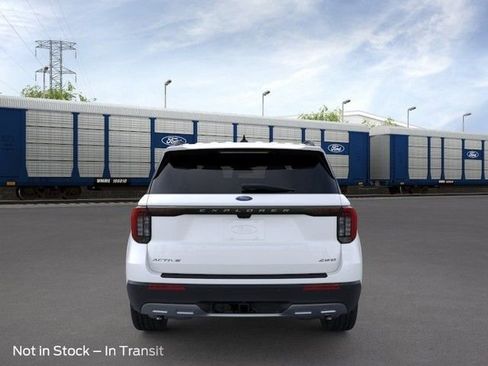 New 2026 Ford Explorer Active w/ Active Comfort Package AWD/4WD image 5