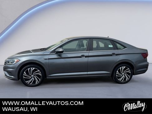 Used 2020 Volkswagen Jetta SEL image 2