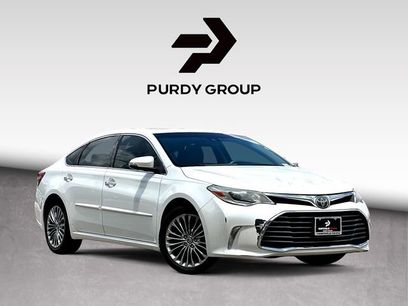 Used 2016 Toyota Avalon Limited w/ Toyota Safety Sense Package