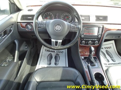 Used 2013 Volkswagen Passat 3.6 SEL Premium FWD image 10